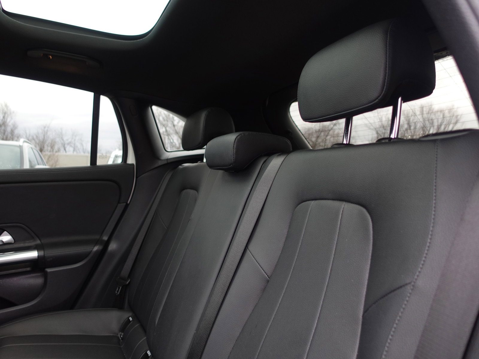 Used 2022 Mercedes-Benz GLA 250 4MATIC image 16