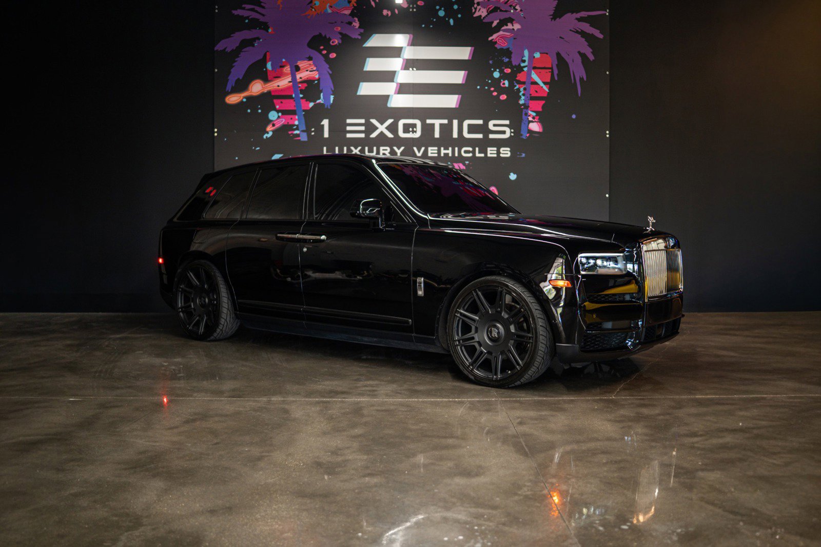 Used 2020 Rolls-Royce Cullinan image 3