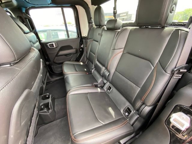 Used 2022 Jeep Gladiator Mojave w/ Cold Weather Group AWD/4WD image 20