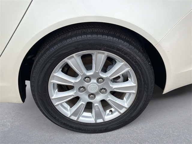 Used 2013 Buick Regal Leather image 10