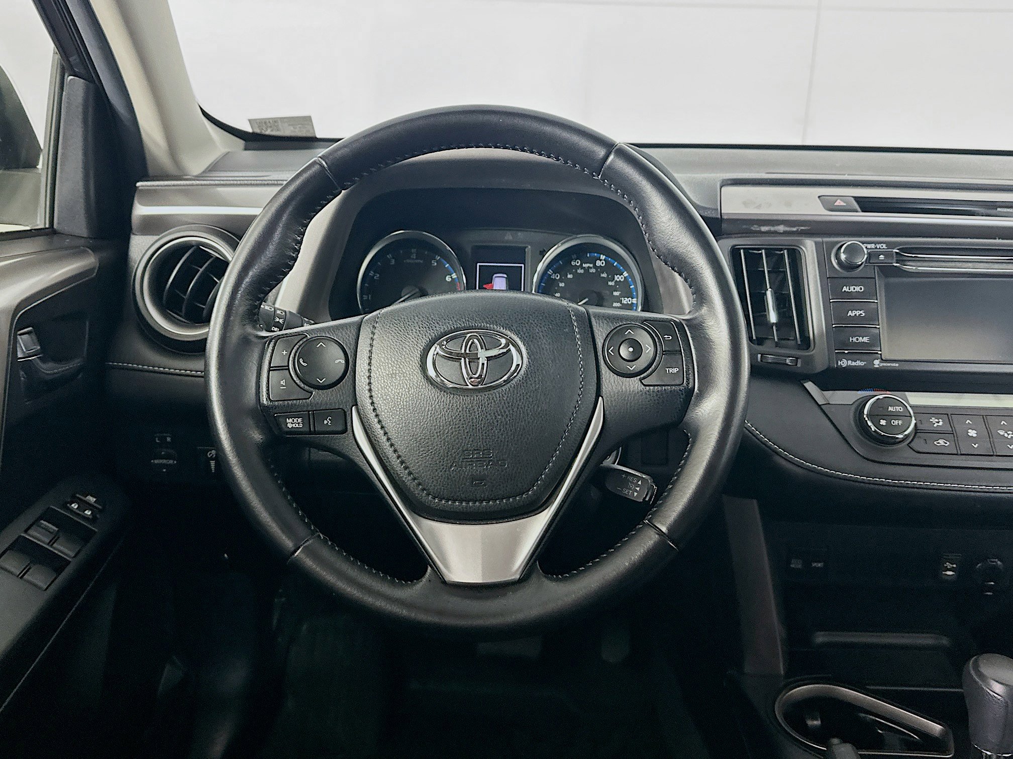 Used 2016 Toyota RAV4 XLE image 17