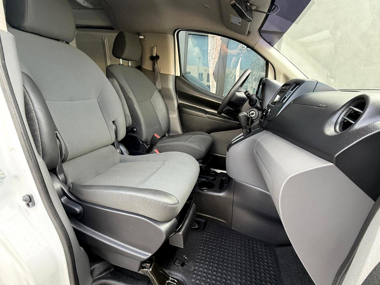 Used 2017 Nissan NV200 S w/ Cruise Control Package image 20