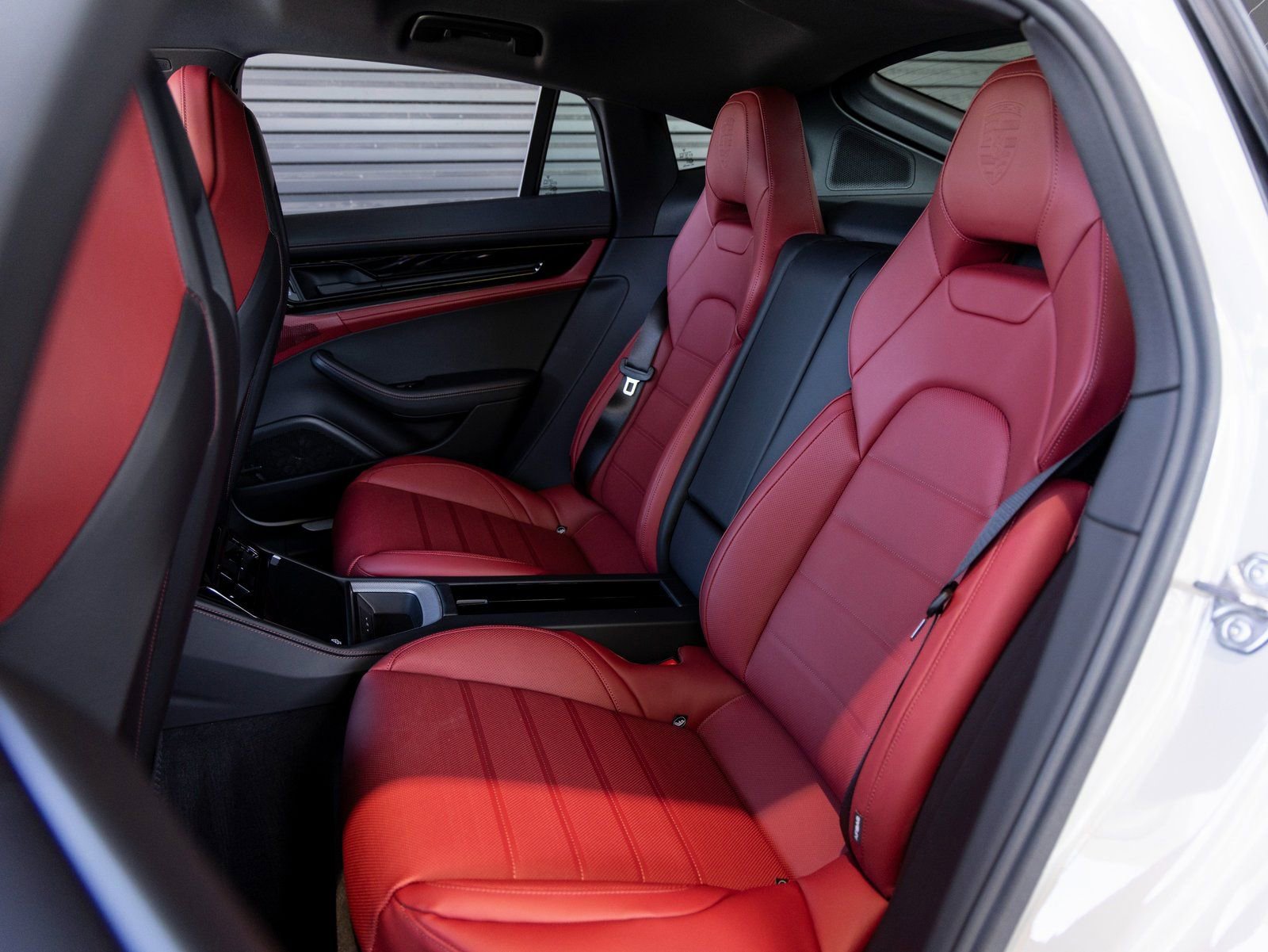 Used 2025 Porsche Panamera 4 image 26