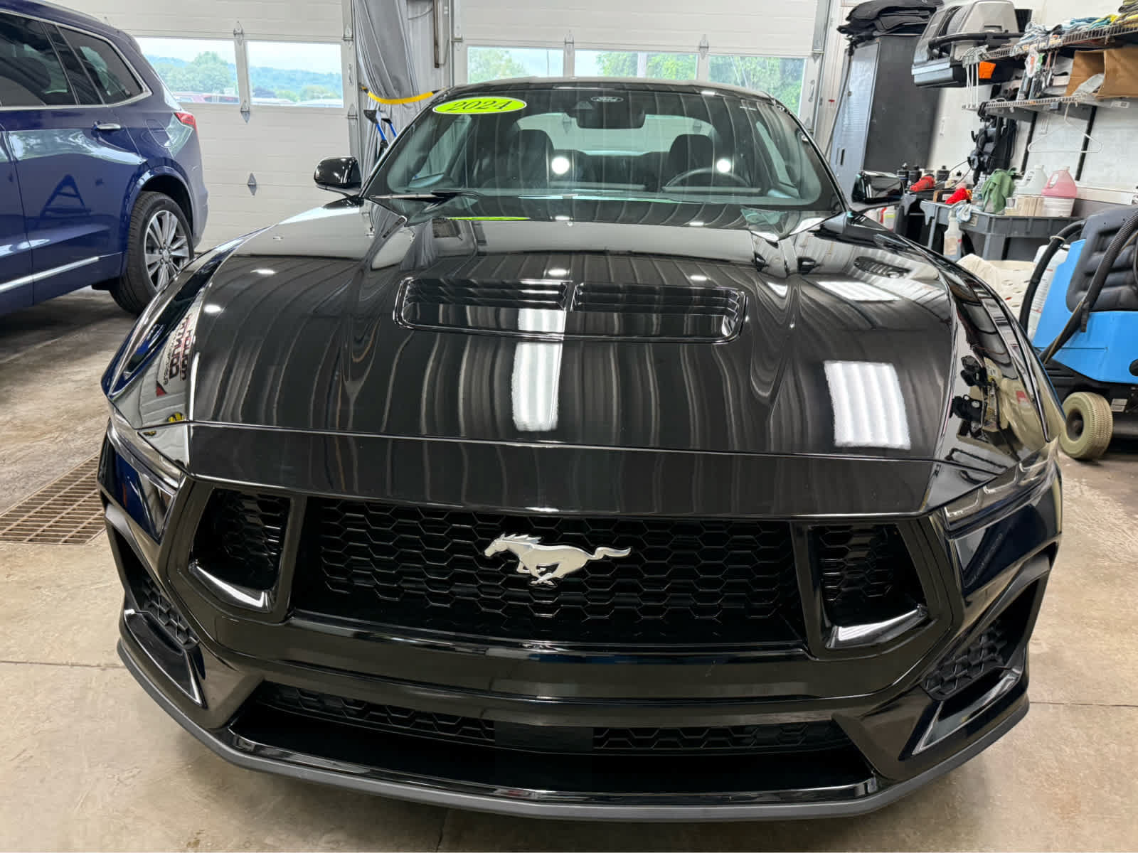 Used 2024 Ford Mustang GT RWD image 2
