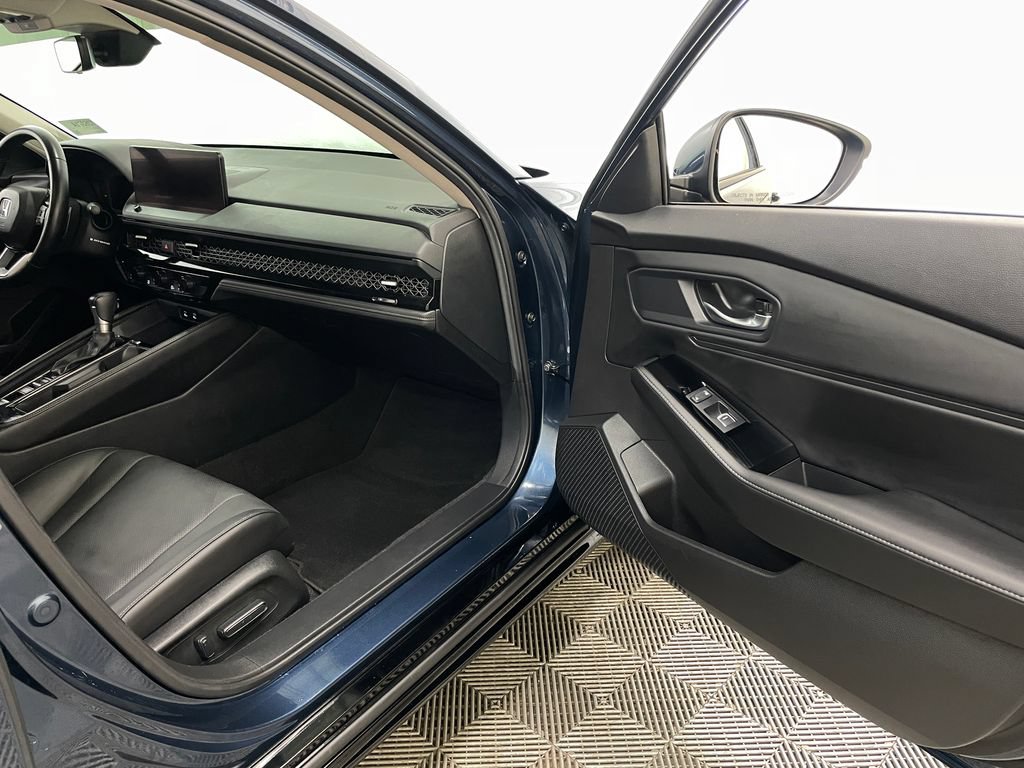 Used 2024 Honda Accord Touring image 33