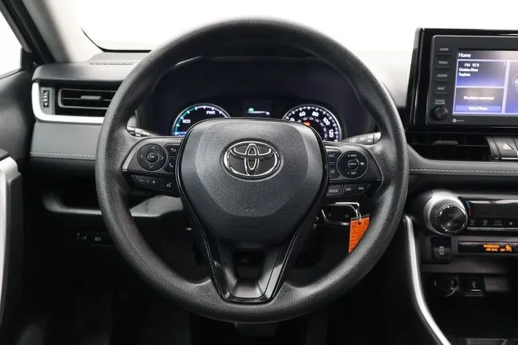 Used 2022 Toyota RAV4 LE AWD/4WD image 17
