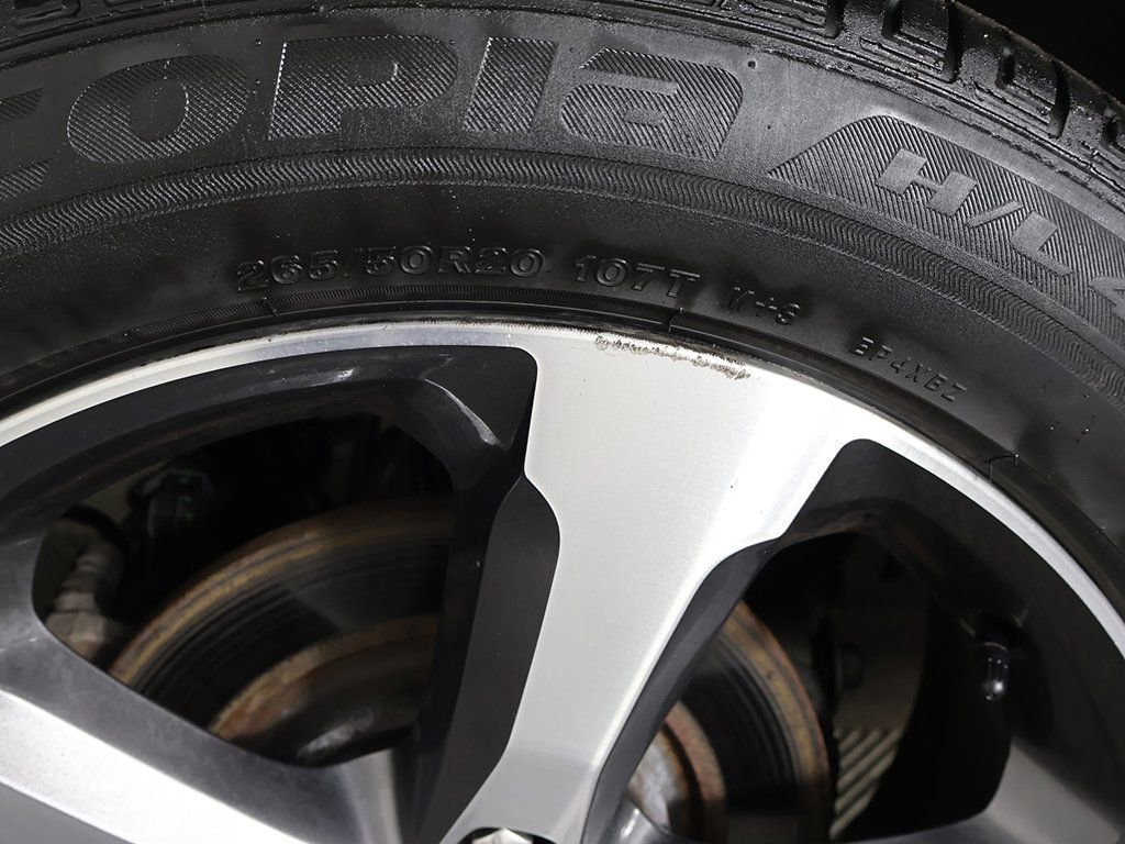 Used 2023 Jeep Grand Cherokee Limited w/ Luxury Tech Group II image 24