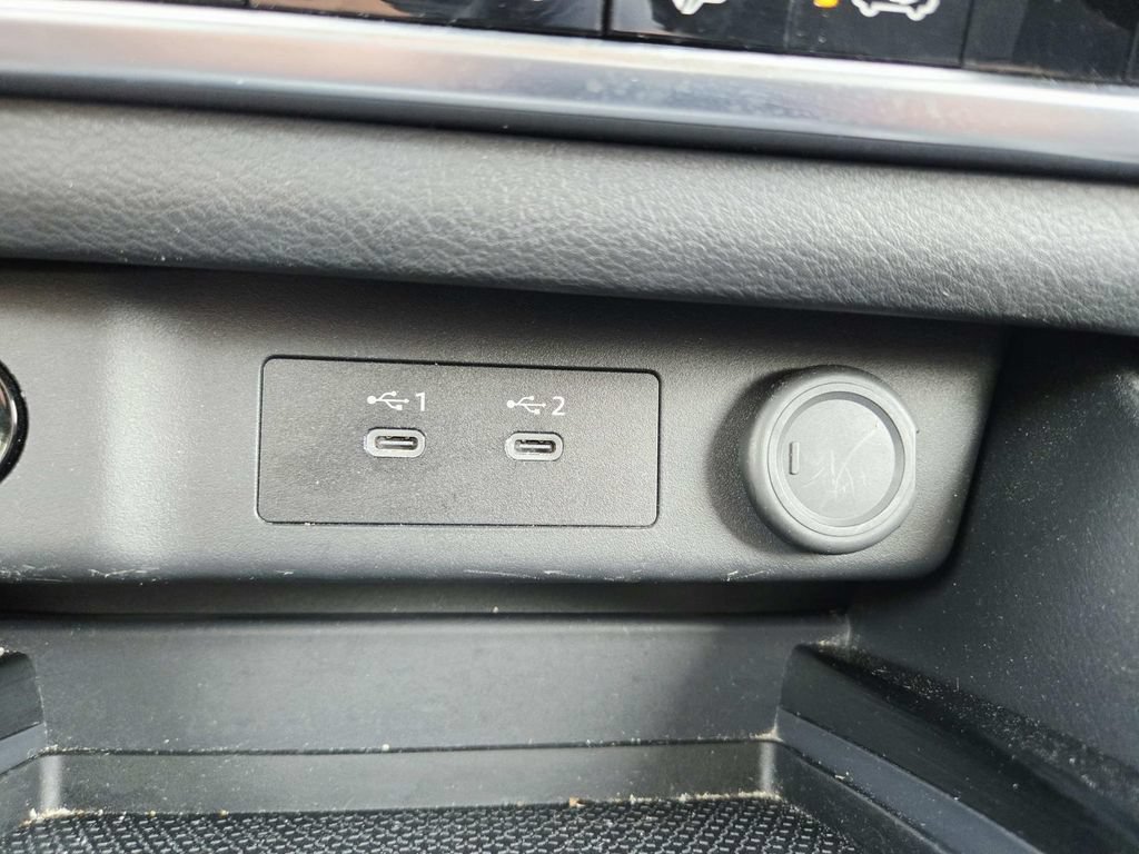 Used 2024 Nissan Rogue SV AWD/4WD image 27