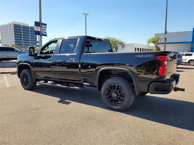 Used 2025 Chevrolet Silverado 2500 Custom w/ Custom Value Package image 5
