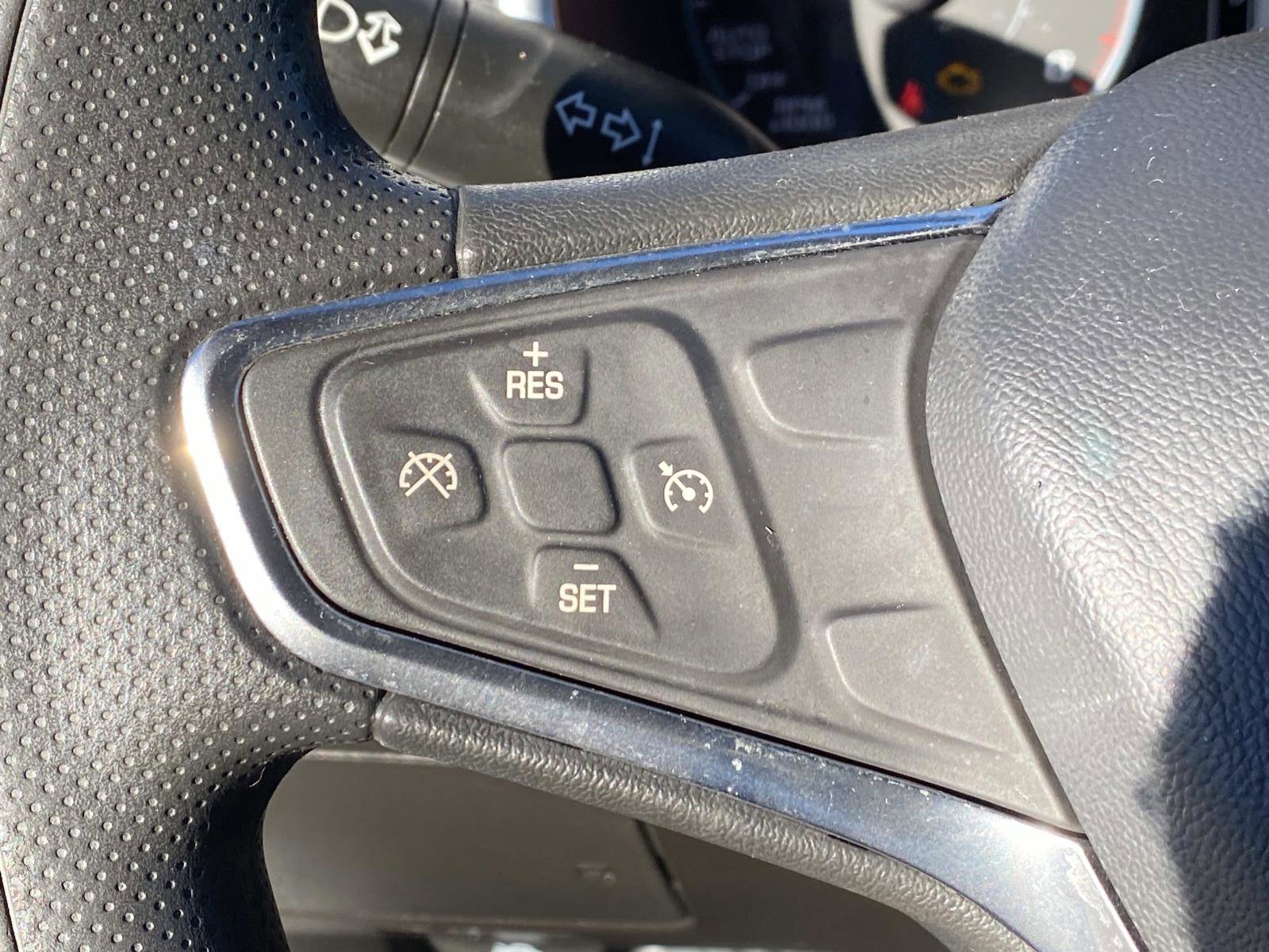 Used 2021 Chevrolet Malibu LT image 16