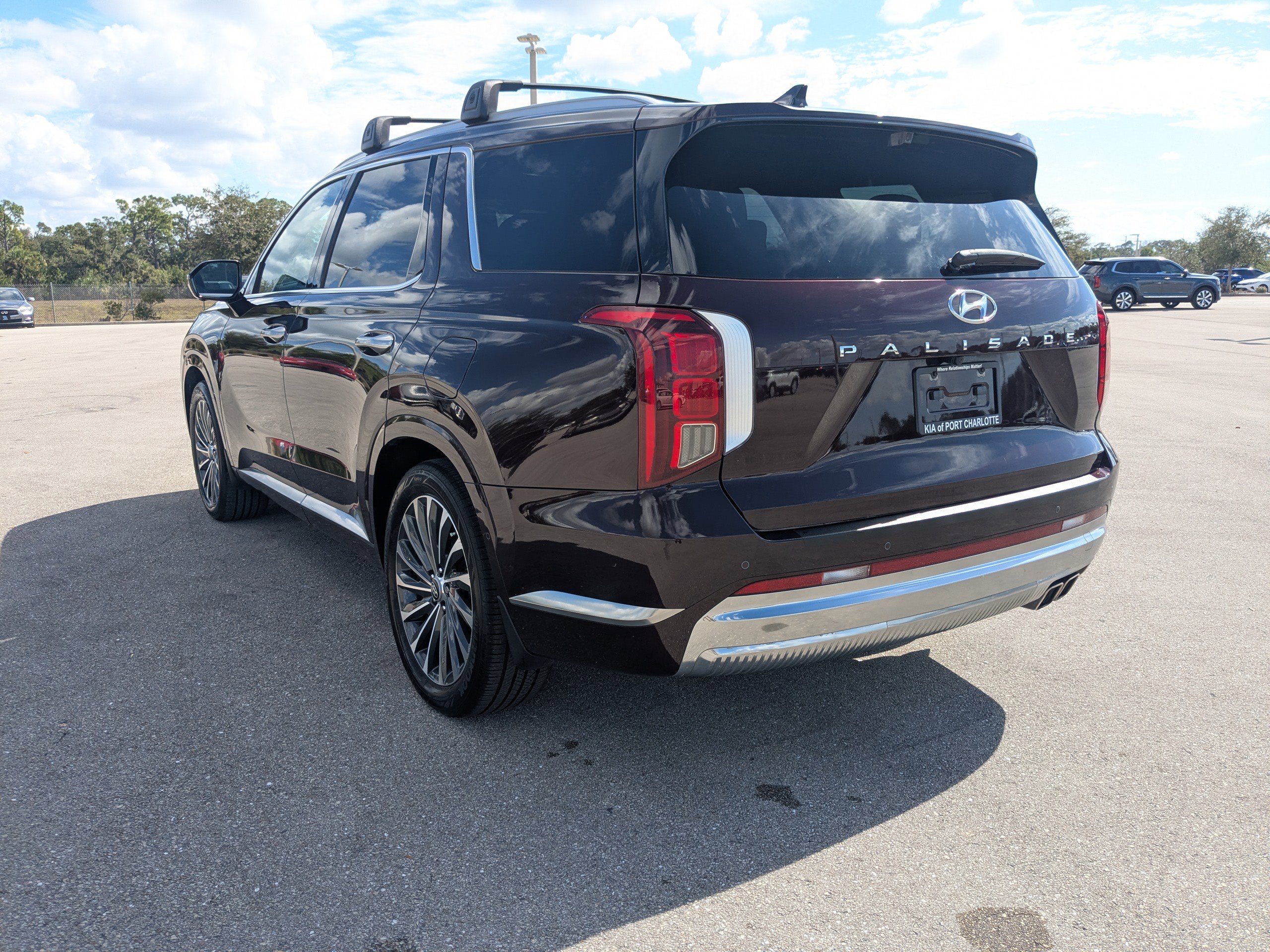 Used 2023 Hyundai Palisade Calligraphy image 7