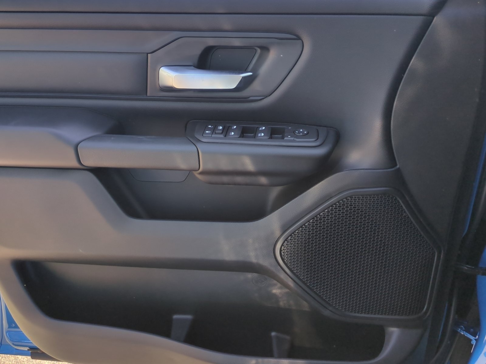 New 2026 RAM 1500 Express AWD/4WD image 13