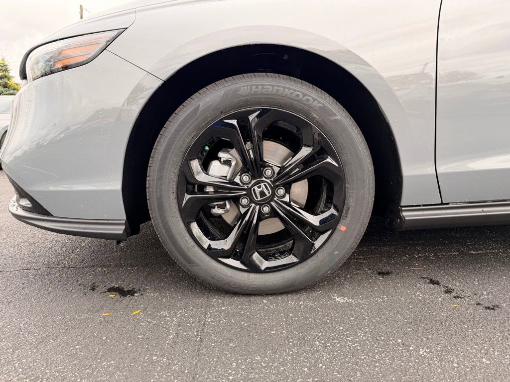 New 2025 Honda Accord SE image 18
