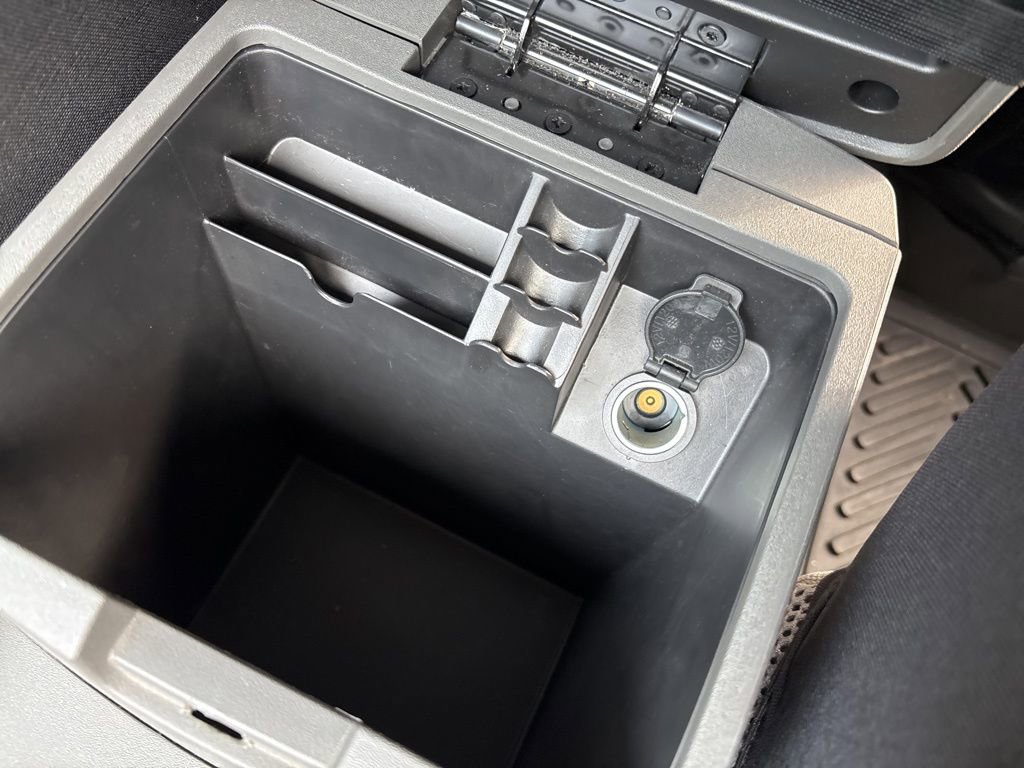 Used 2018 Nissan Frontier SV image 19