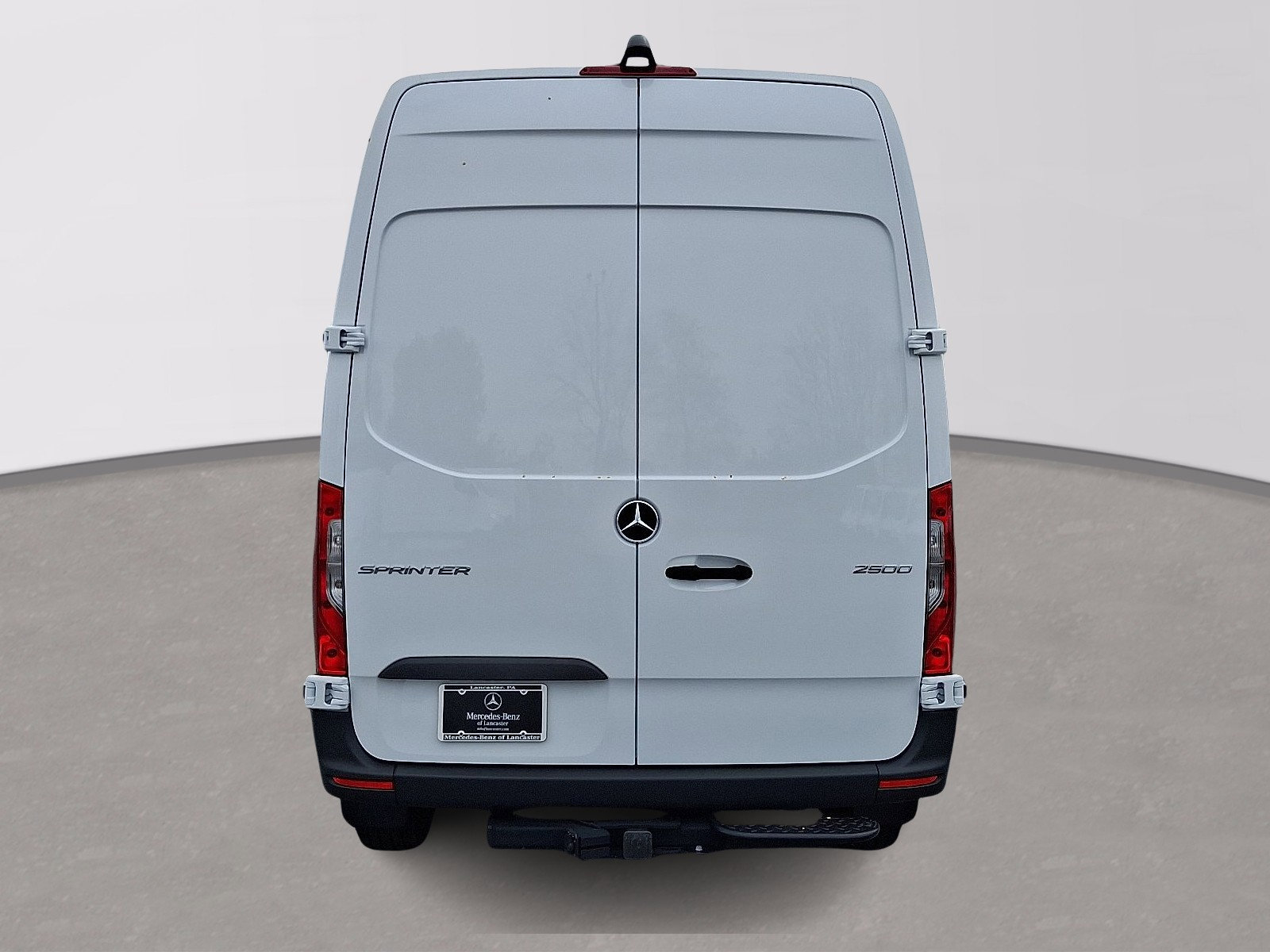 Used 2025 Mercedes-Benz Sprinter 2500 image 5