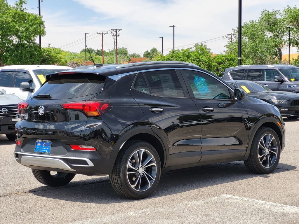 Used 2023 Buick Encore GX Select FWD image 4