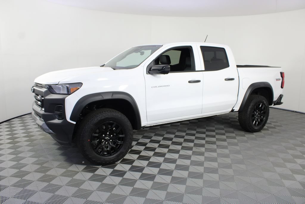 New 2026 Chevrolet Colorado Trail Boss AWD/4WD image 2