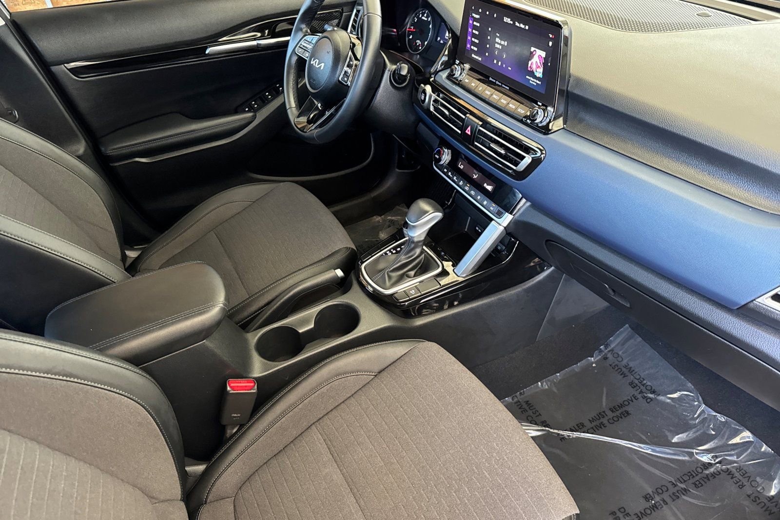 Used 2023 Kia Seltos S w/ Navigation Package image 15