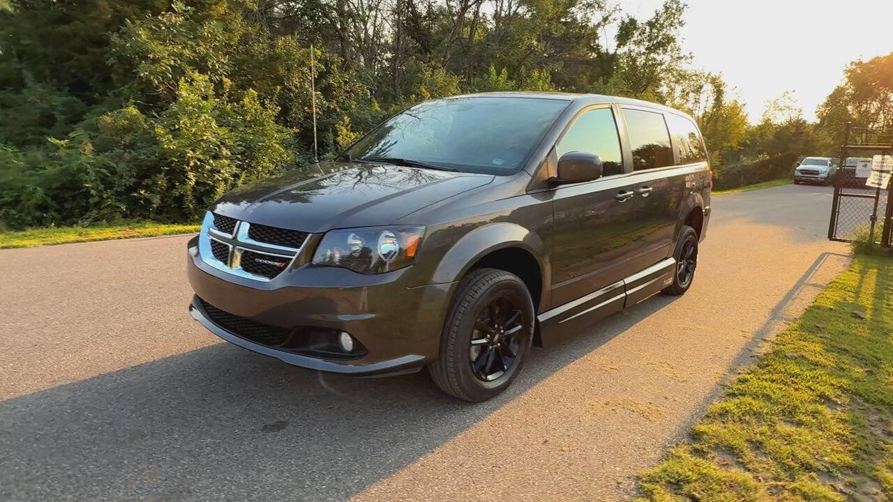 Used 2019 Dodge Grand Caravan SXT w/ Blacktop Package image 30