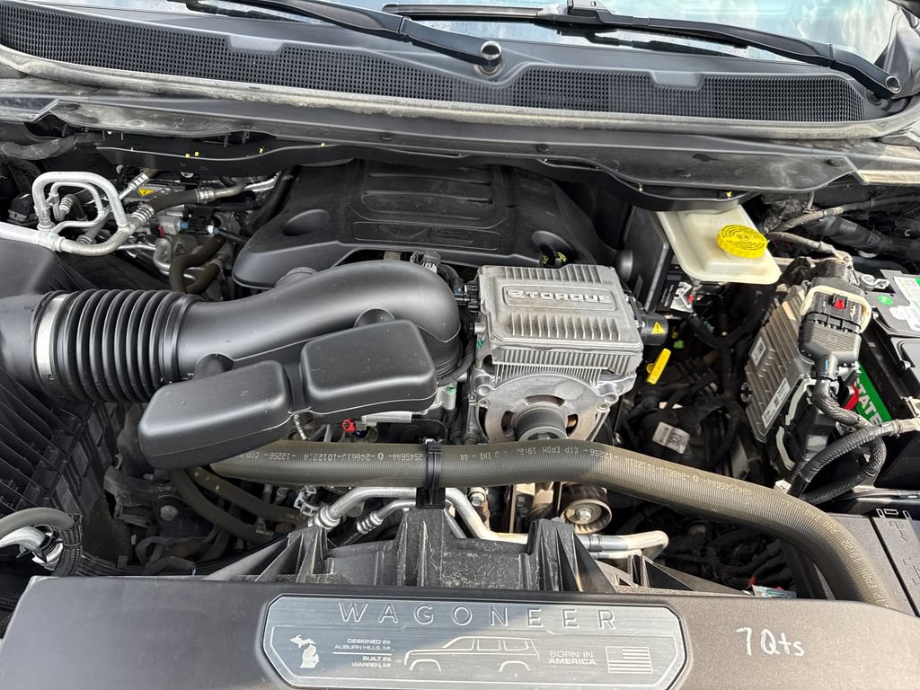 Used 2022 Jeep Wagoneer Series III w/ Premium Group I AWD/4WD image 22