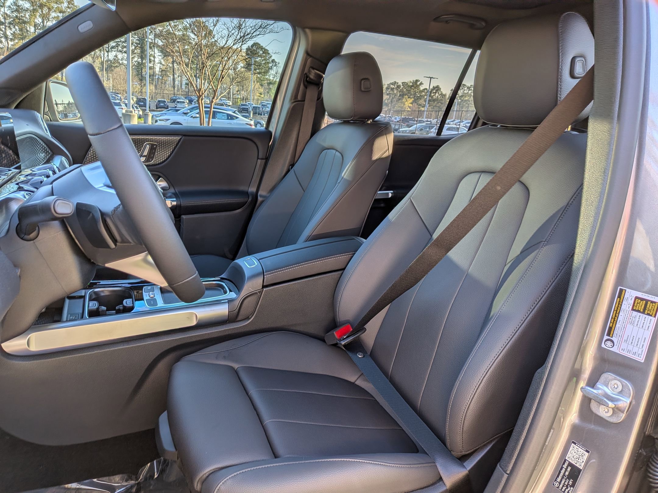 New 2026 Mercedes-Benz GLB 250 image 17