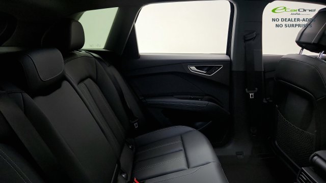 Used 2025 Audi Q4 e-tron Premium w/ Convenience Package AWD/4WD image 43