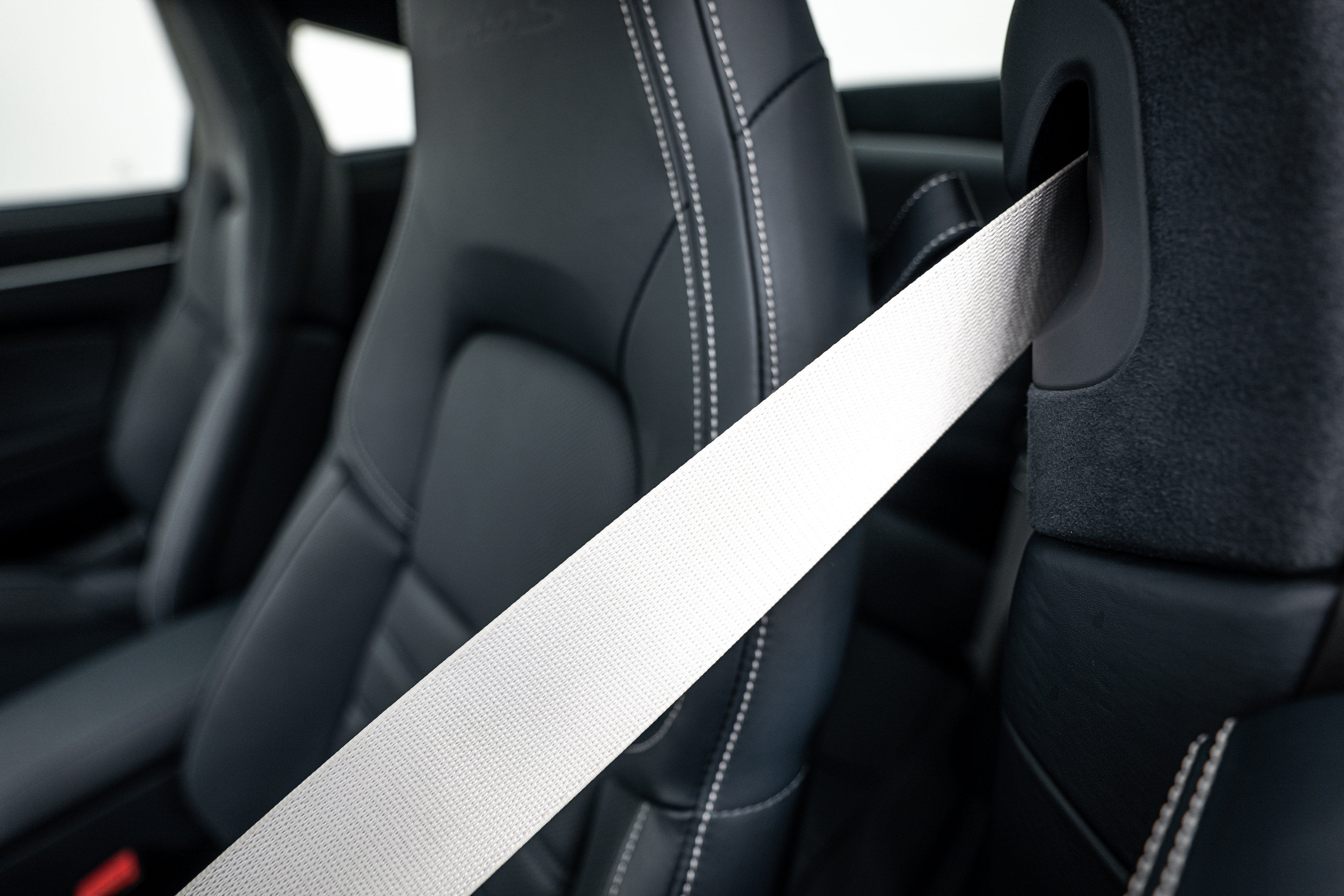 Certified 2022 Porsche 911 Turbo S AWD/4WD image 25