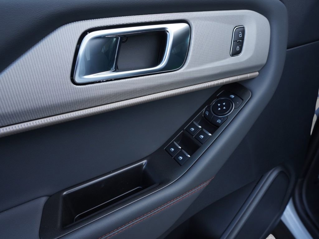 New 2026 Ford Explorer Active image 25