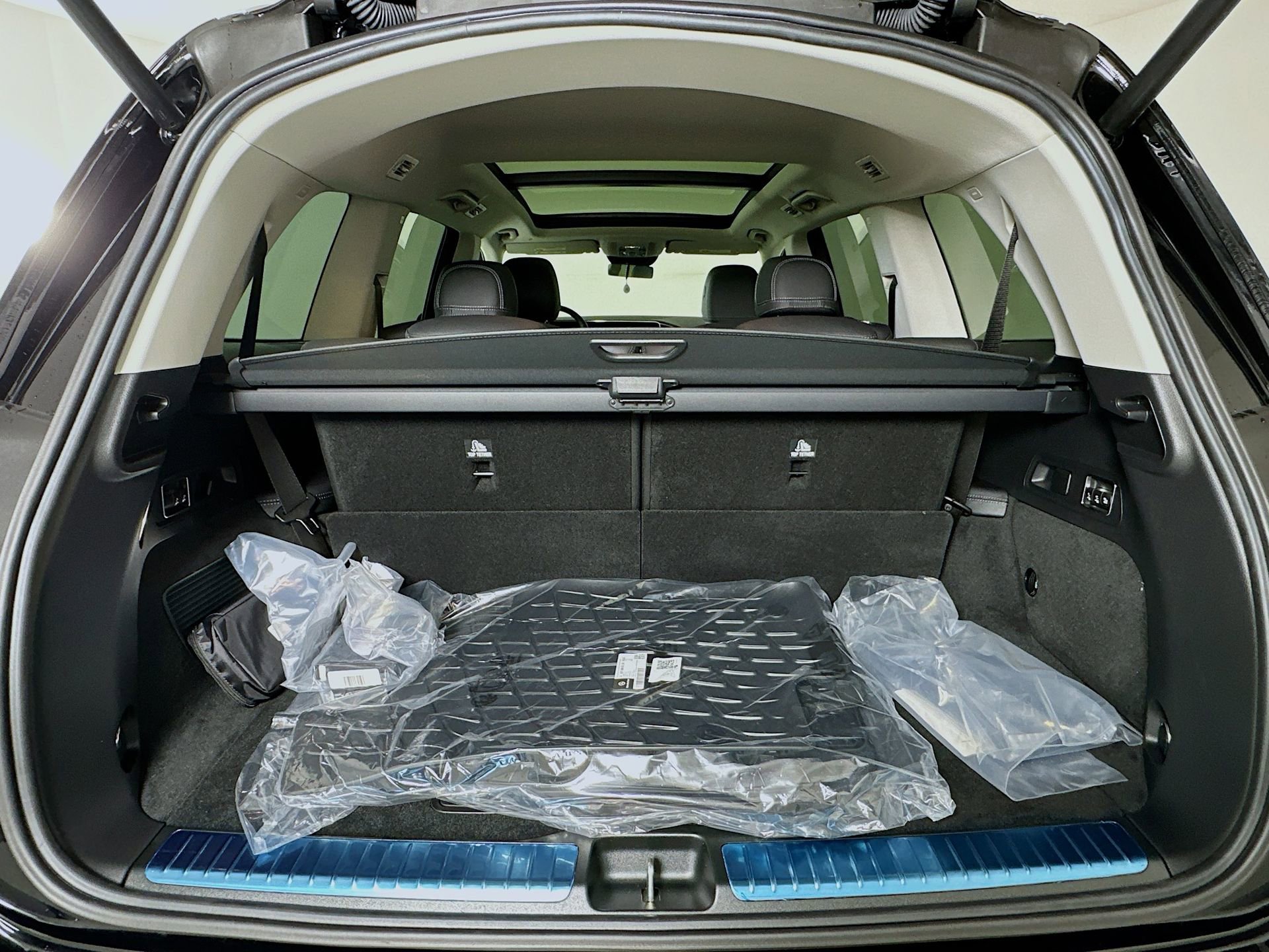 New 2026 Mercedes-Benz GLS 450 4MATIC image 29