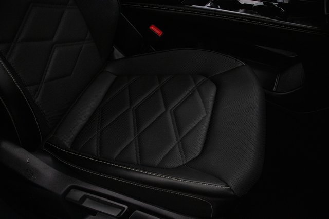 Used 2024 Volkswagen Atlas SE image 17