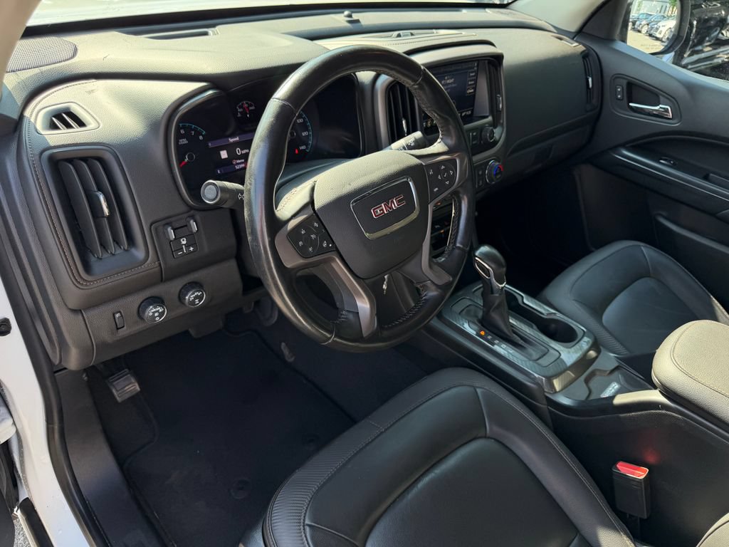 Used 2022 GMC Canyon AT4 w/ Driver Alert Package AWD/4WD image 17