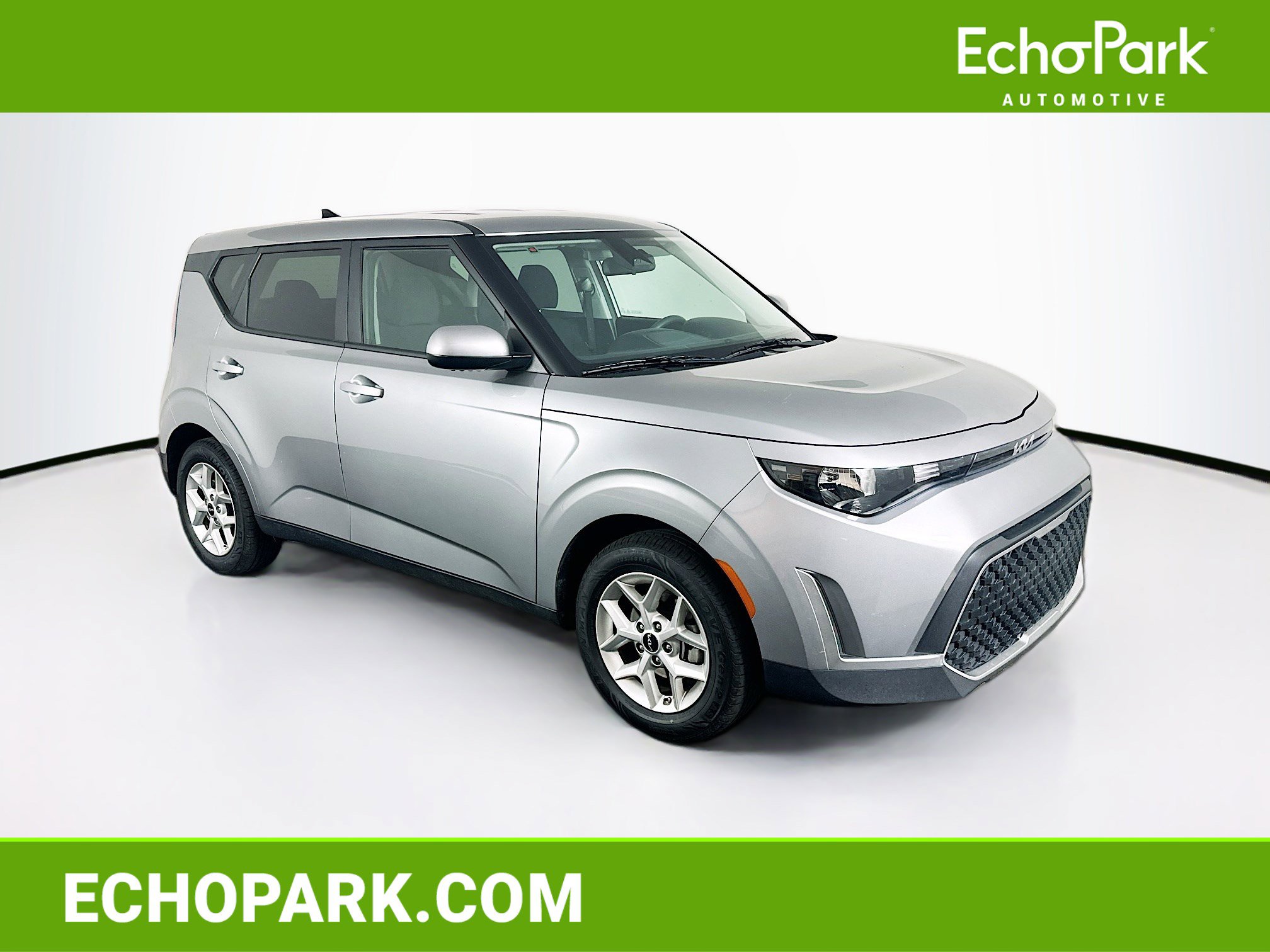 Used 2025 Kia Soul LX w/ LX Technology Package FWD image 1