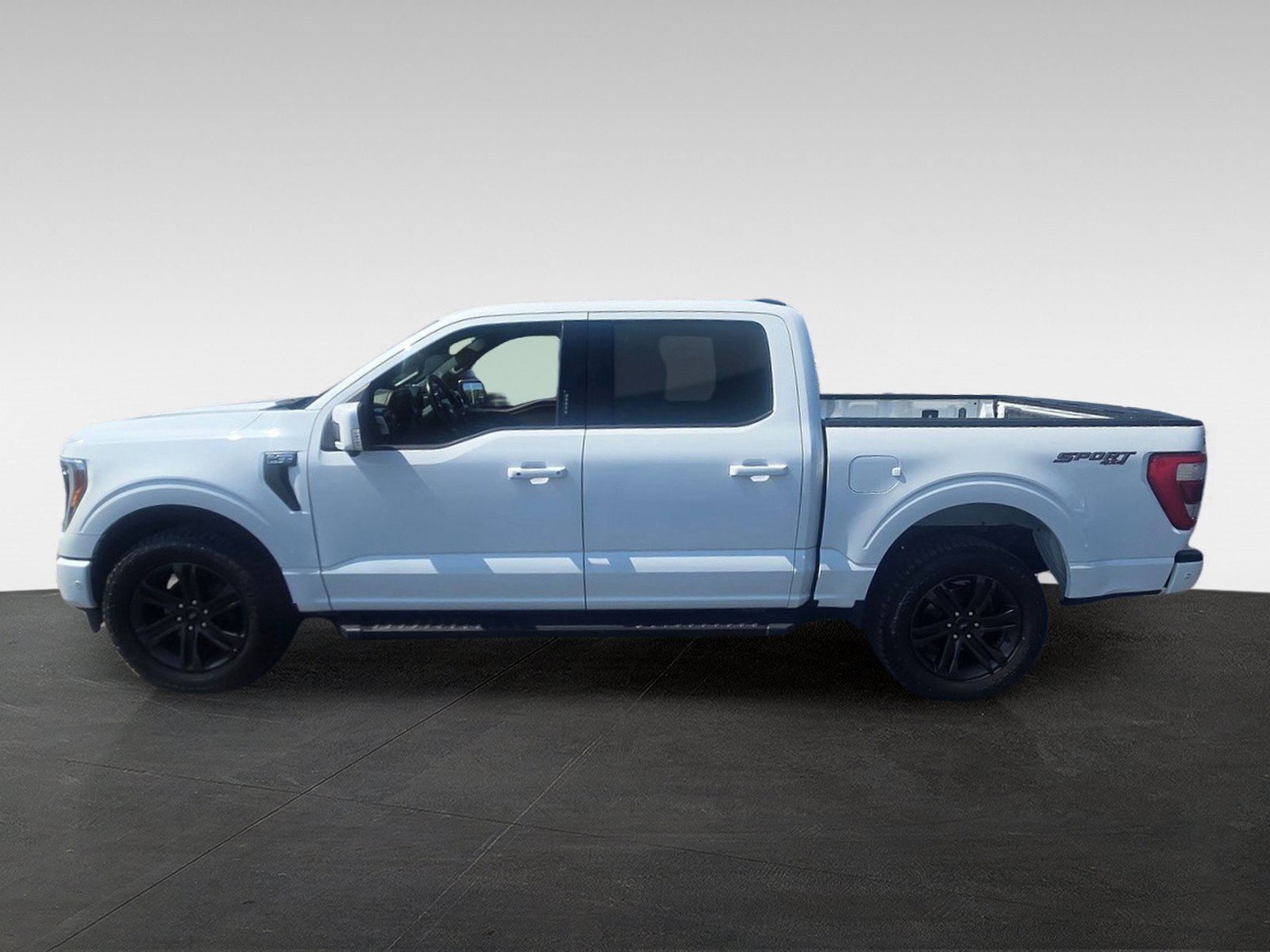 Used 2021 Ford F150 Lariat w/ Equipment Group 502A High AWD/4WD image 4