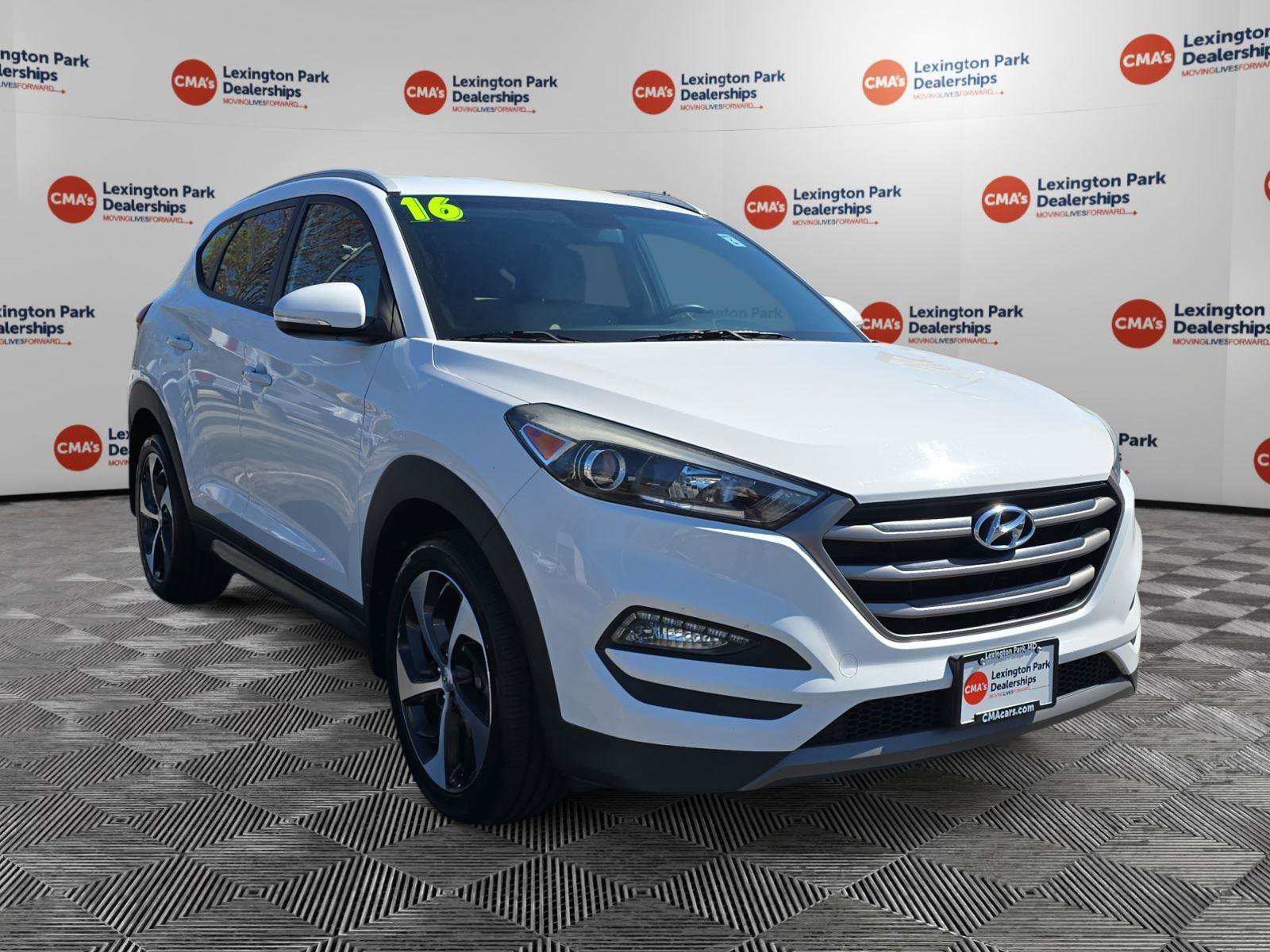 Used 2016 Hyundai Tucson Sport image 1