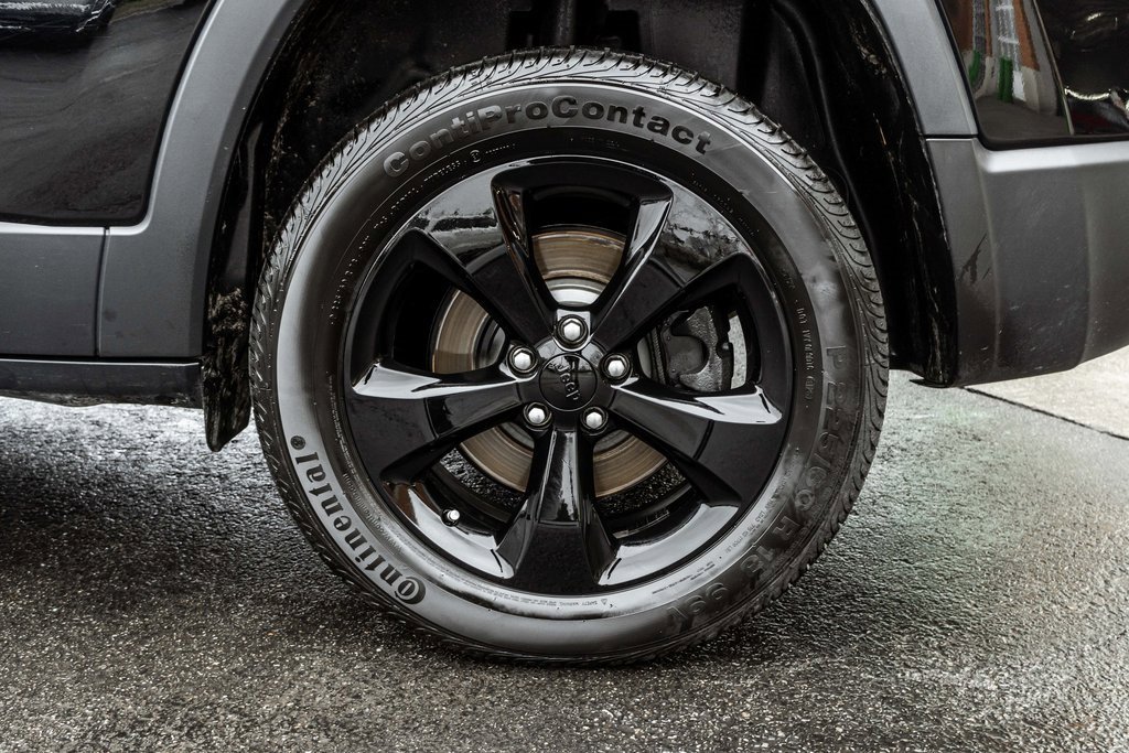 Used 2021 Jeep Cherokee Latitude Plus image 30