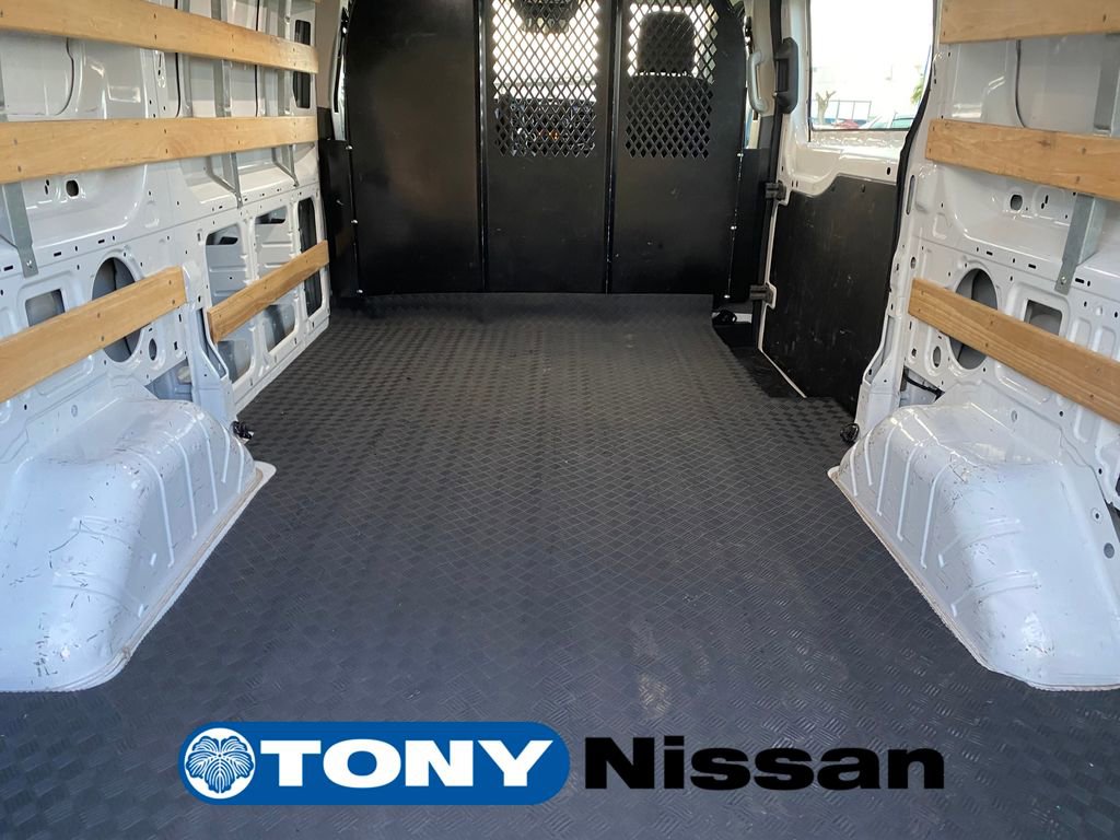 Used 2023 Ford Transit 250 Base w/ Exterior Upgrade Package image 28