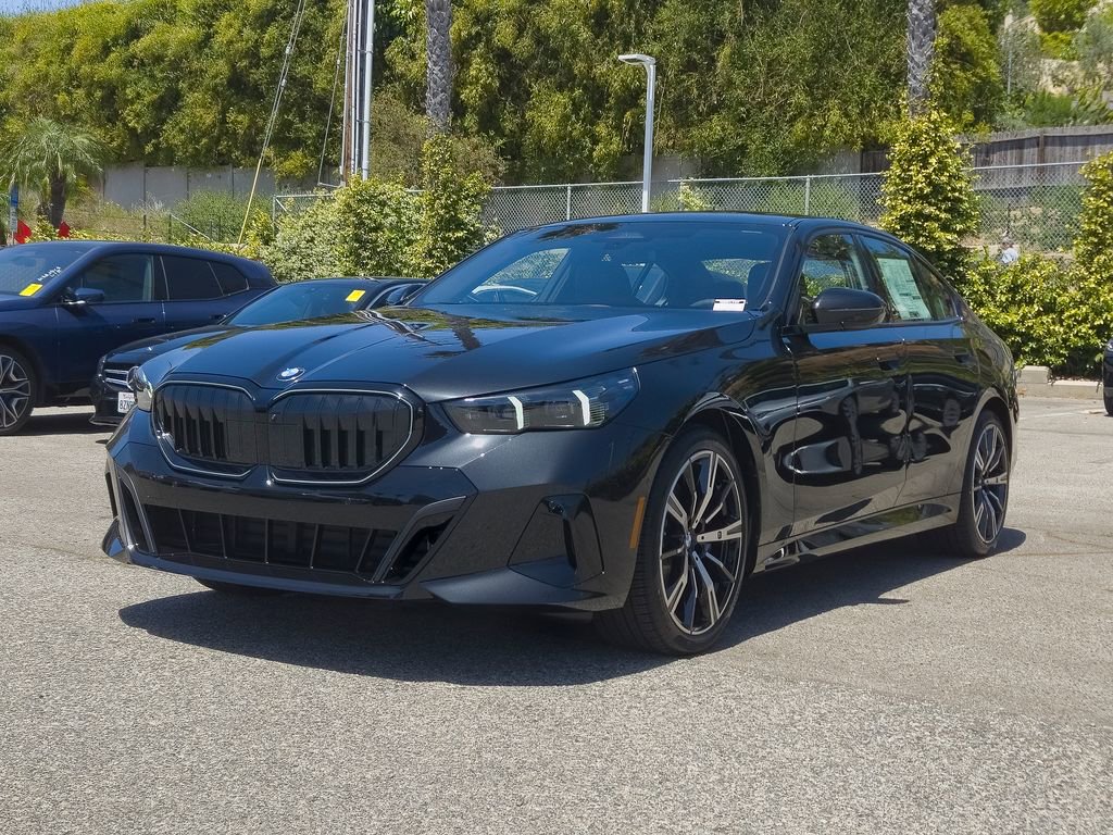 New 2026 BMW 530i w/ M Sport Package RWD image 2