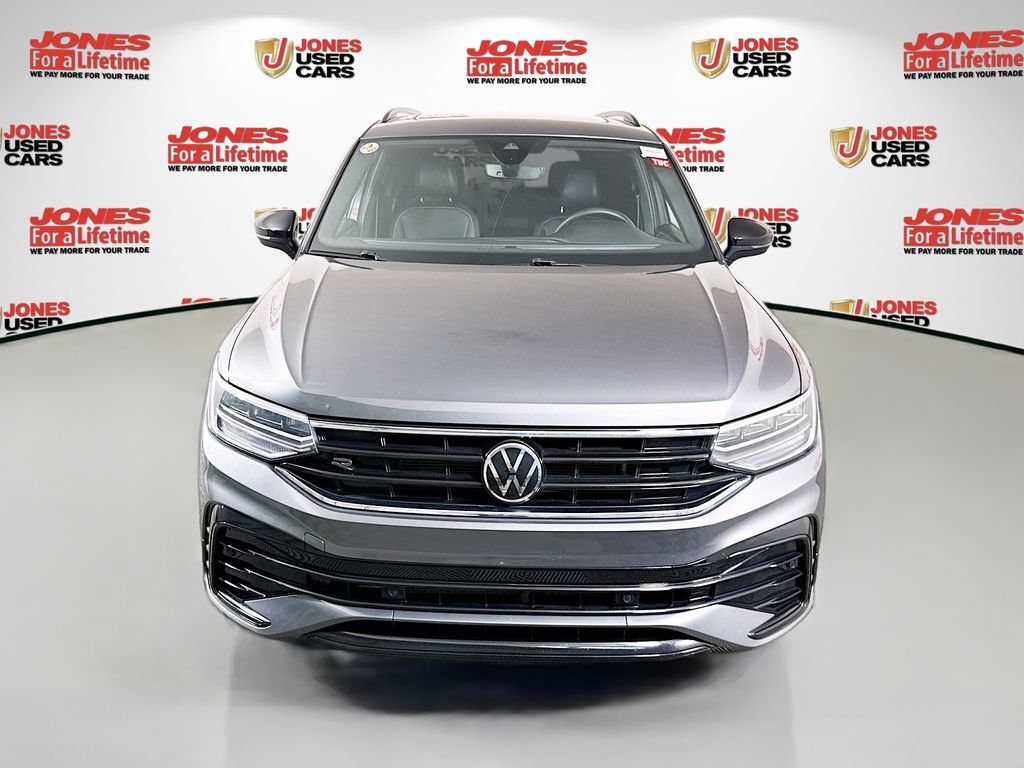Used 2023 Volkswagen Tiguan SE R-Line FWD image 11