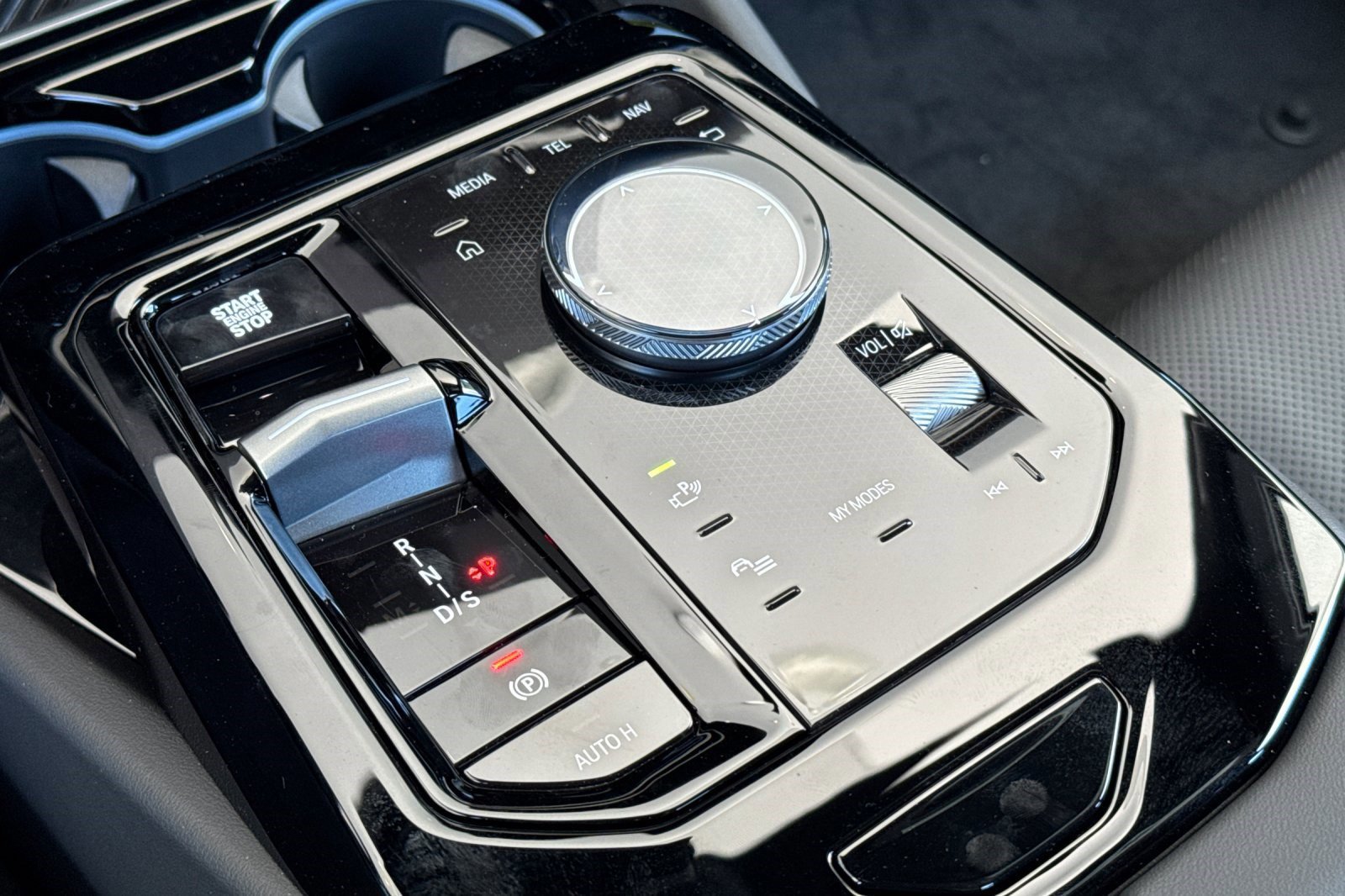 New 2026 BMW 530i w/ Premium Package image 16