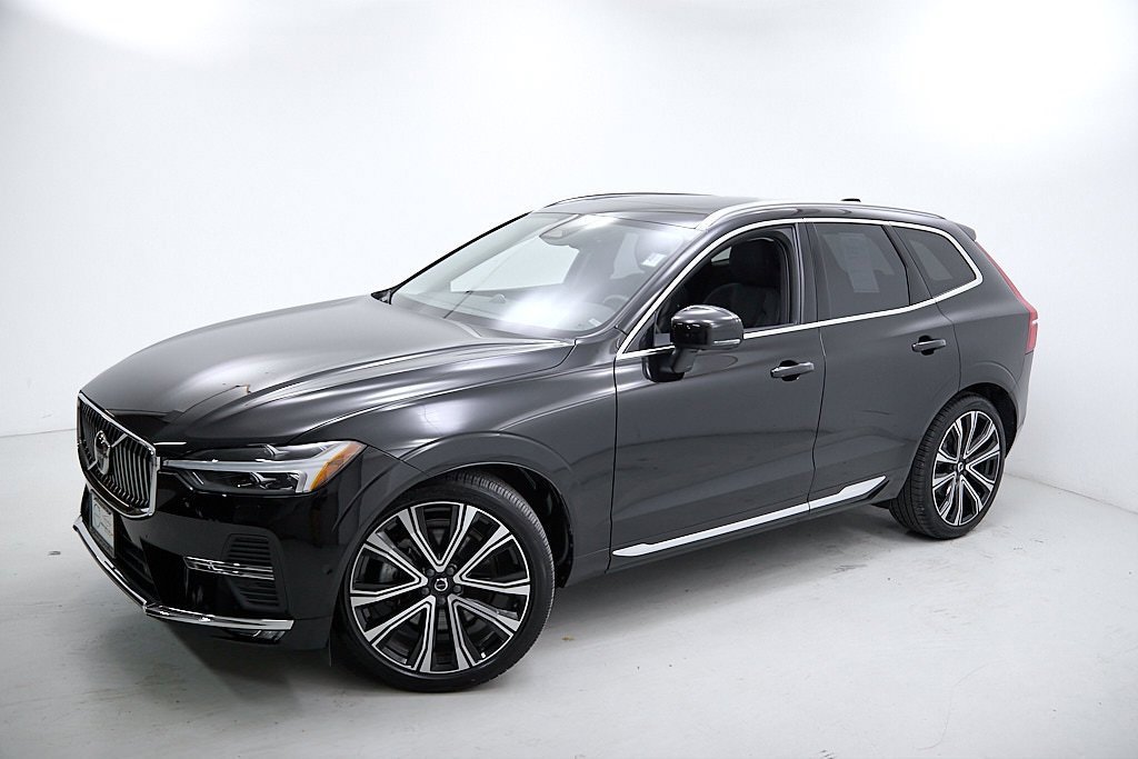 Certified 2023 Volvo XC60 B6 Ultimate w/ Protection Package Premier image 3