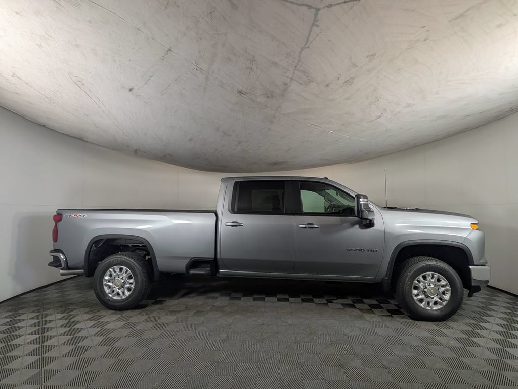 New 2026 Chevrolet Silverado 3500 LT AWD/4WD image 6