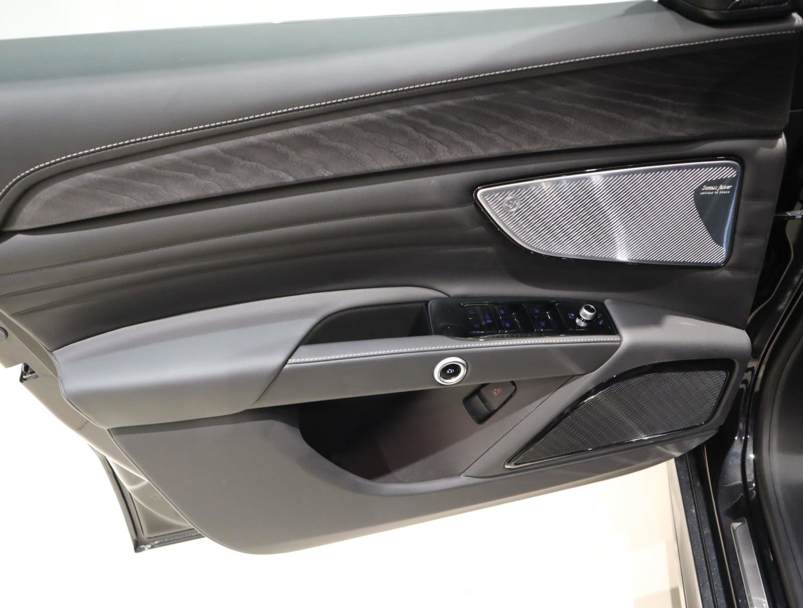 New 2025 Maserati Grecale Modena image 23