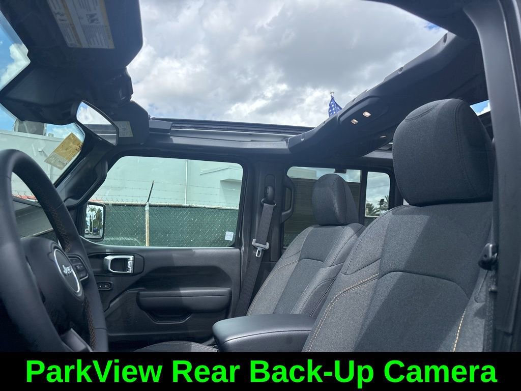 Used 2025 Jeep Wrangler Sport S image 13
