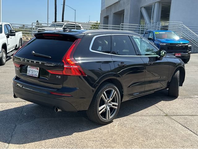 Used 2020 Volvo XC60 T5 Momentum w/ Protection Package Premier FWD image 11