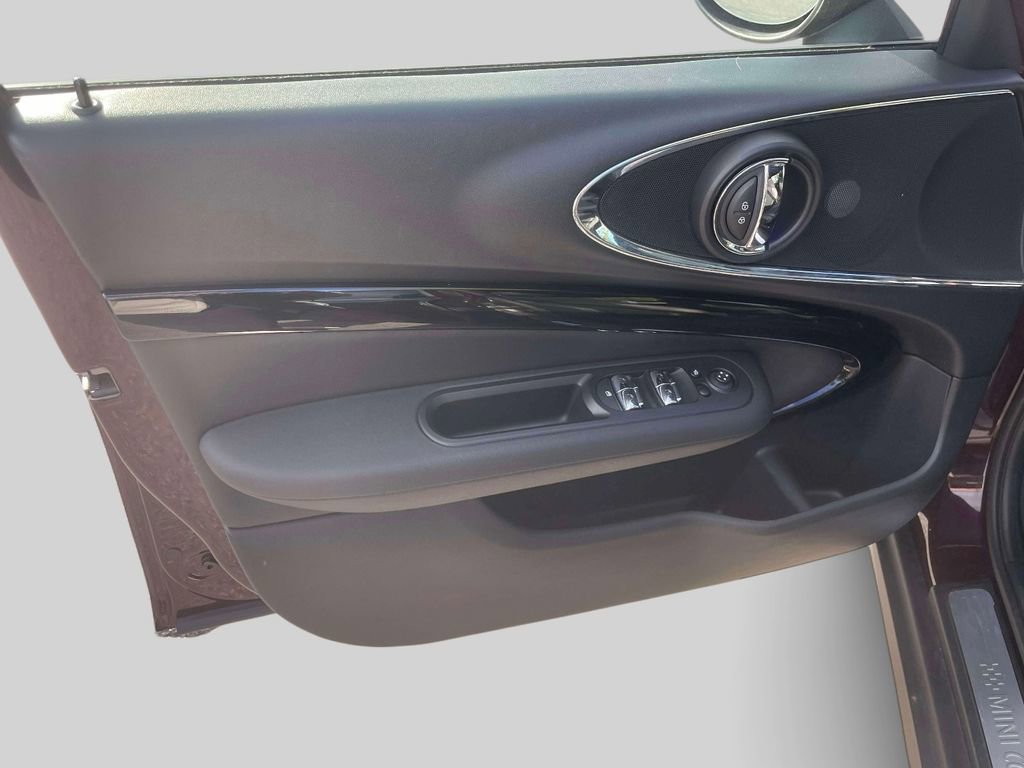 Used 2019 MINI Cooper Clubman S w/ Premium Package image 13