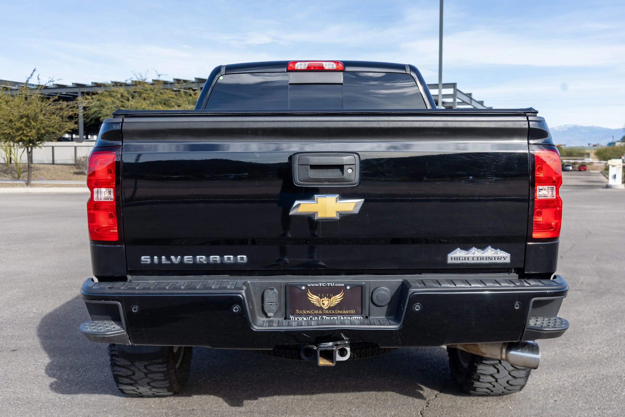 Used 2015 Chevrolet Silverado 1500 High Country image 4