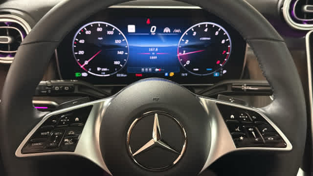 Used 2026 Mercedes-Benz GLC 300 4MATIC image 17
