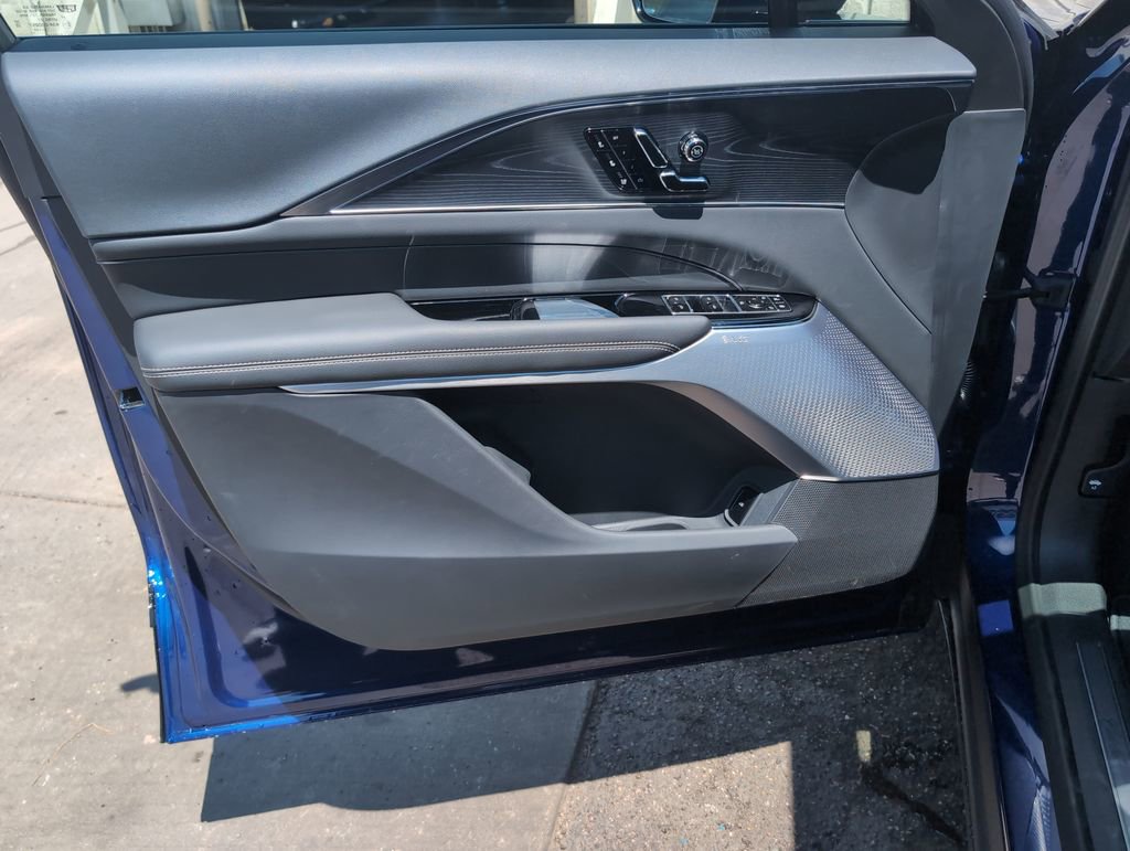 New 2025 Cadillac Lyriq Sport image 11