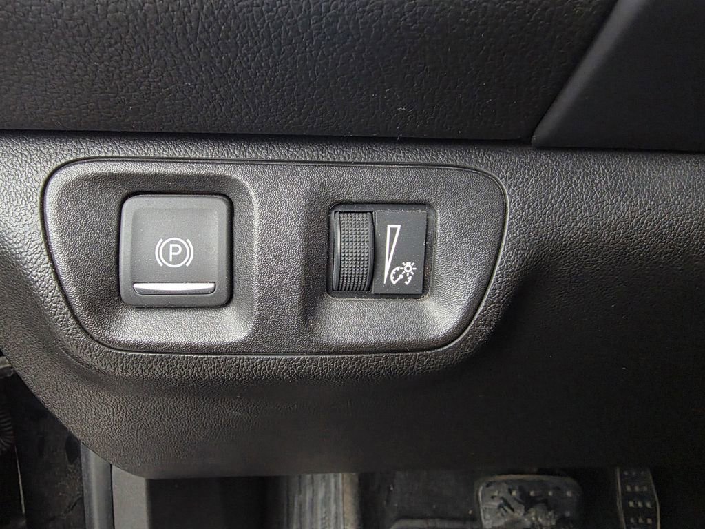 Used 2021 GMC Acadia SLE w/ Driver Convenience Package image 13