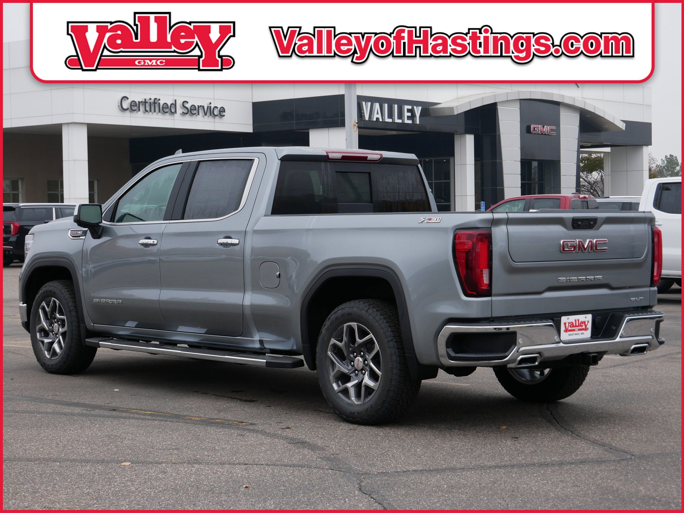 New 2026 GMC Sierra 1500 SLT w/ SLT Premium Plus Package image 3